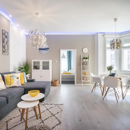 Bpr Lavish Suite In Budapest Downtown Exterior foto