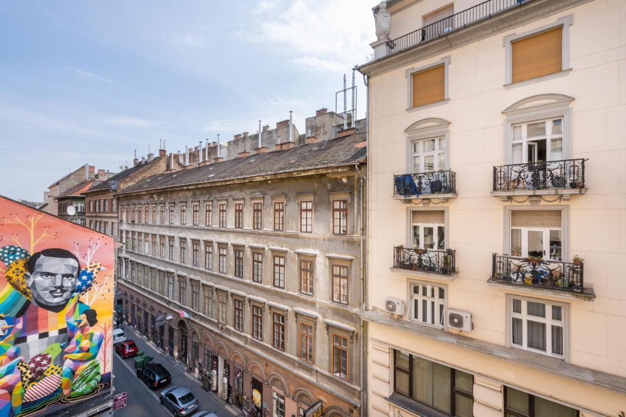 Bpr Lavish In Downtown Apartment